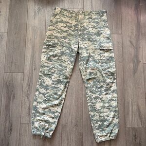 Vintage 90s Military Camouflage Cargo Pants